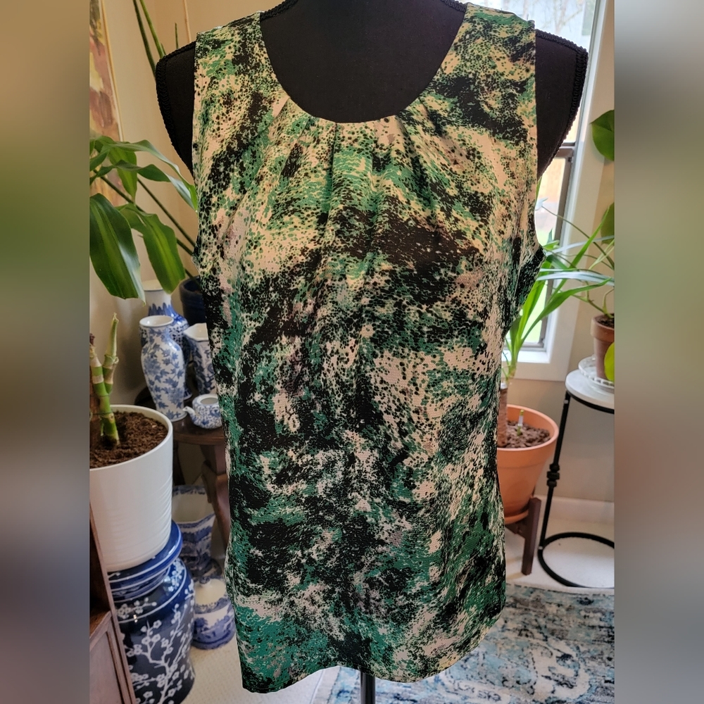 The Limited Green Black & White Sleeveless Shell M